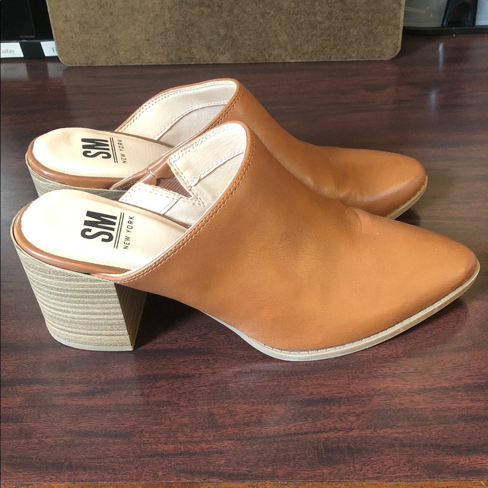 SM New York Women's Brown Block Heel Mules